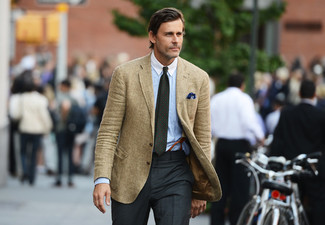 Comment porter un blazer en laine marron clair