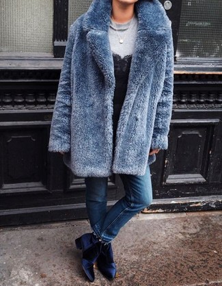 Comment porter un débardeur avec des bottines quand il fait froid