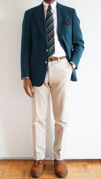 Comment porter un blazer bleu canard quand il fait chaud