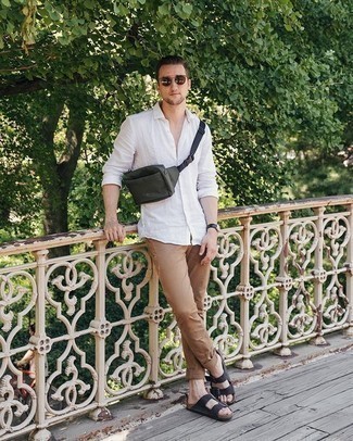 Comment porter un sac banane bleu canard
