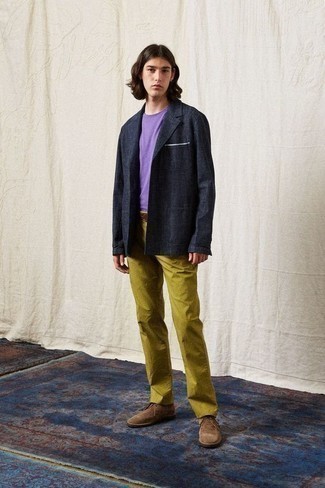 Comment porter un pantalon bleu canard pour un style chic decontractés à l'adolescence