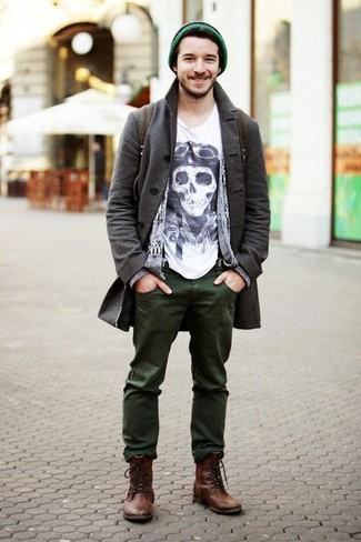 Comment porter un pantalon bleu canard quand il fait froid