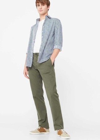 Comment porter un pantalon bleu canard à l'adolescence