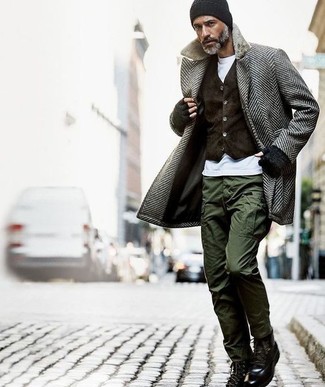 Comment porter un pantalon bleu canard quand il fait froid