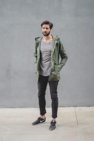 Comment porter une parka bleu canard en automne
