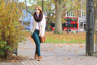 Comment porter un jean skinny bleu canard