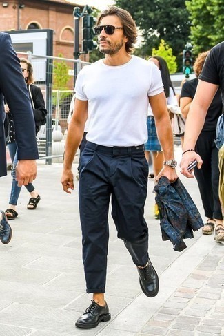 Comment porter une veste imprimée tie-dye