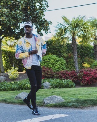 Comment porter une veste imprimée tie-dye