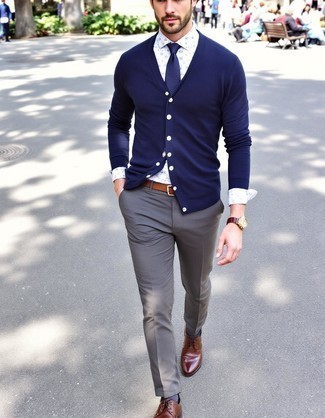 Comment porter une cravate au printemps