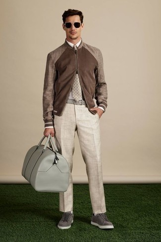 Comment porter une cravate au printemps
