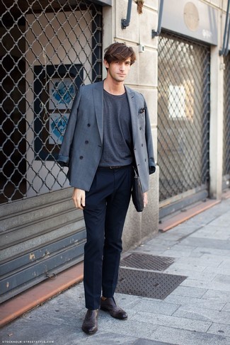 Un blazer à porter avec des chaussures brogues tabac