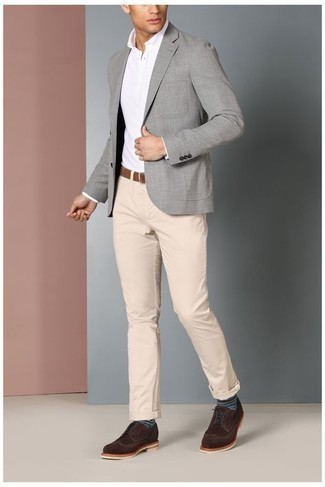 Un blazer à porter avec des chaussures brogues tabac