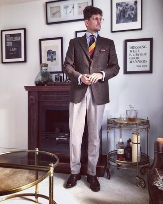 Un blazer à porter avec des chaussures brogues tabac