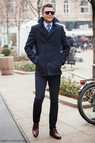Une chemise de ville à porter avec des chaussures derby tabac