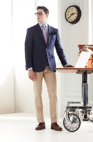 Une chemise de ville à porter avec des chaussures derby tabac