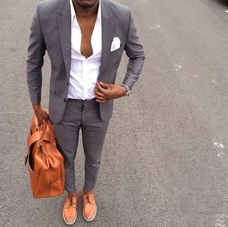 Comment porter des chaussures derby en cuir tabac