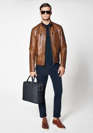 Comment porter des chaussures derby en cuir tabac