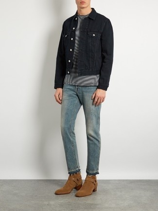 Comment porter des bottes western en daim tabac