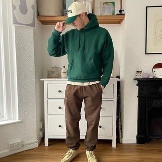 Comment porter un pantalon de jogging tabac