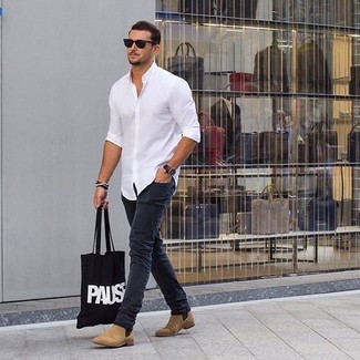 Comment porter un sac fourre-tout quand il fait chaud