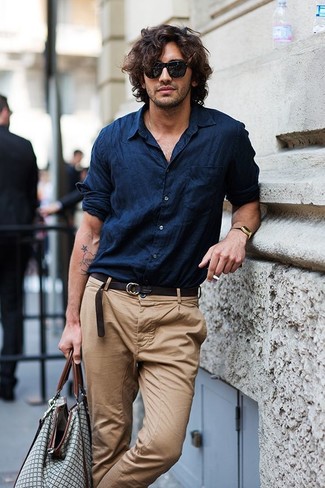 Comment porter un sac fourre-tout quand il fait chaud