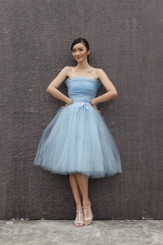 Comment porter une robe de cocktail de tulle