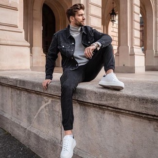 Comment porter un pull à col roulé avec un pantalon cargo