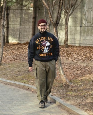 Comment porter un pull à col roulé avec un pantalon cargo
