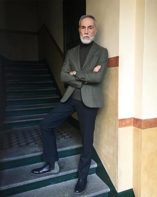 Comment porter un pull à col roulé quand il fait chaud après 60 ans
