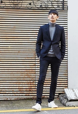 Comment porter un pull à col roulé pour un style chic decontractés au printemps à l'adolescence