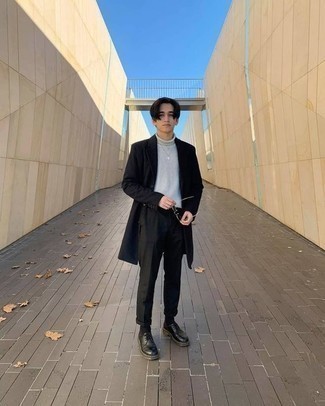 Comment porter un pull à col roulé pour un style chic decontractés à l'adolescence