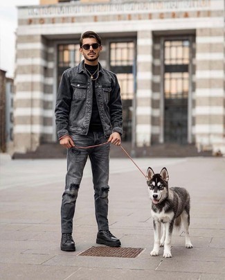 Comment porter un pull à col roulé pour un style relax quand il fait chaud