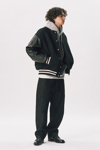 Comment porter une veste universitaire pour un style chic decontractés quand il fait chaud