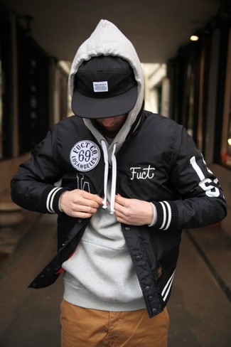Comment porter une veste universitaire