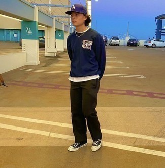 Comment porter une casquette de base-ball violette