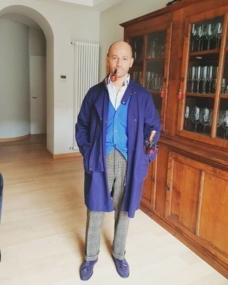 Comment porter un manteau violet