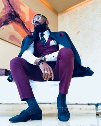 Comment porter un manteau violet