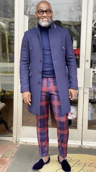 Comment porter un manteau violet