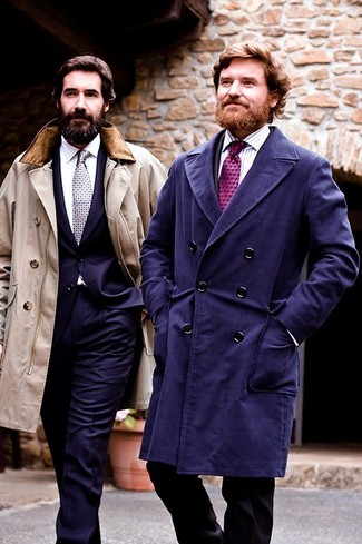 Comment porter un manteau violet