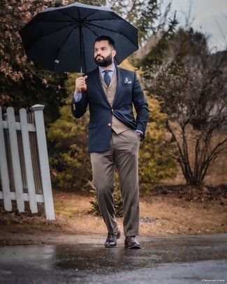 Comment porter une chemise en vichy violette quand il fait chaud