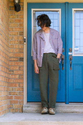 Comment porter une veste violette à 20 ans