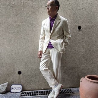 Comment porter un polo violet quand il fait chaud