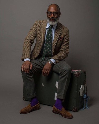 Comment porter des chaussettes violettes