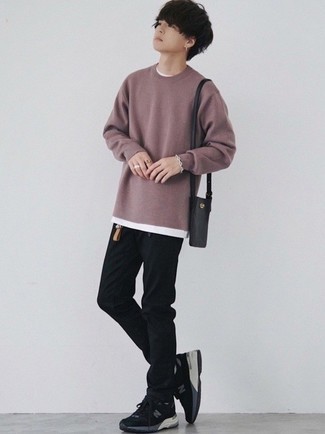 Comment porter un pull violet pour un style decontractés au printemps