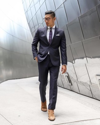 Comment porter une cravate violette au printemps