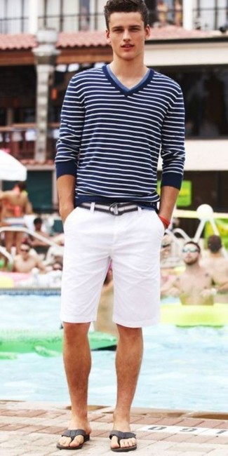 Comment porter une ceinture en toile blanche et noire