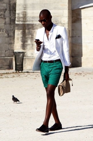 Comment porter un blazer blanc et bleu pour un style chic decontractés en été