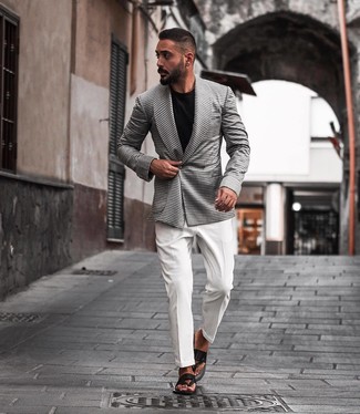Comment porter un blazer blanc et bleu pour un style decontractés