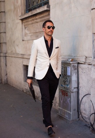 Comment porter un blazer blanc et bleu