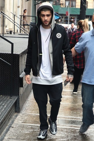 Comment porter une casquette de base-ball blanche pour un style decontractés en automne